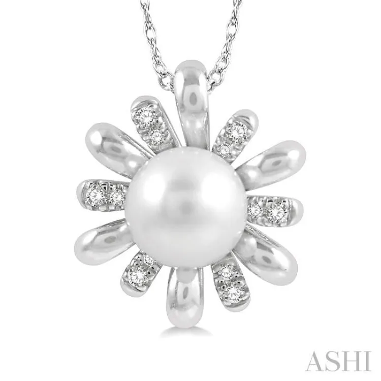 1/10 Ctw Floral 7MM Round Pearl & Round Cut Diamond Pendant With Chain in 10K White Gold