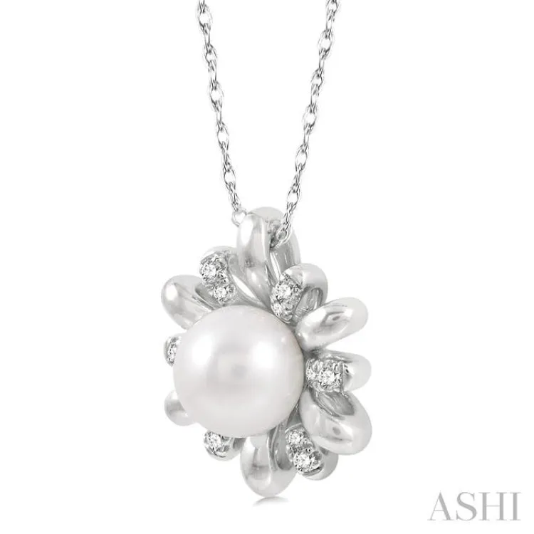 1/10 Ctw Floral 7MM Round Pearl & Round Cut Diamond Pendant With Chain in 10K White Gold