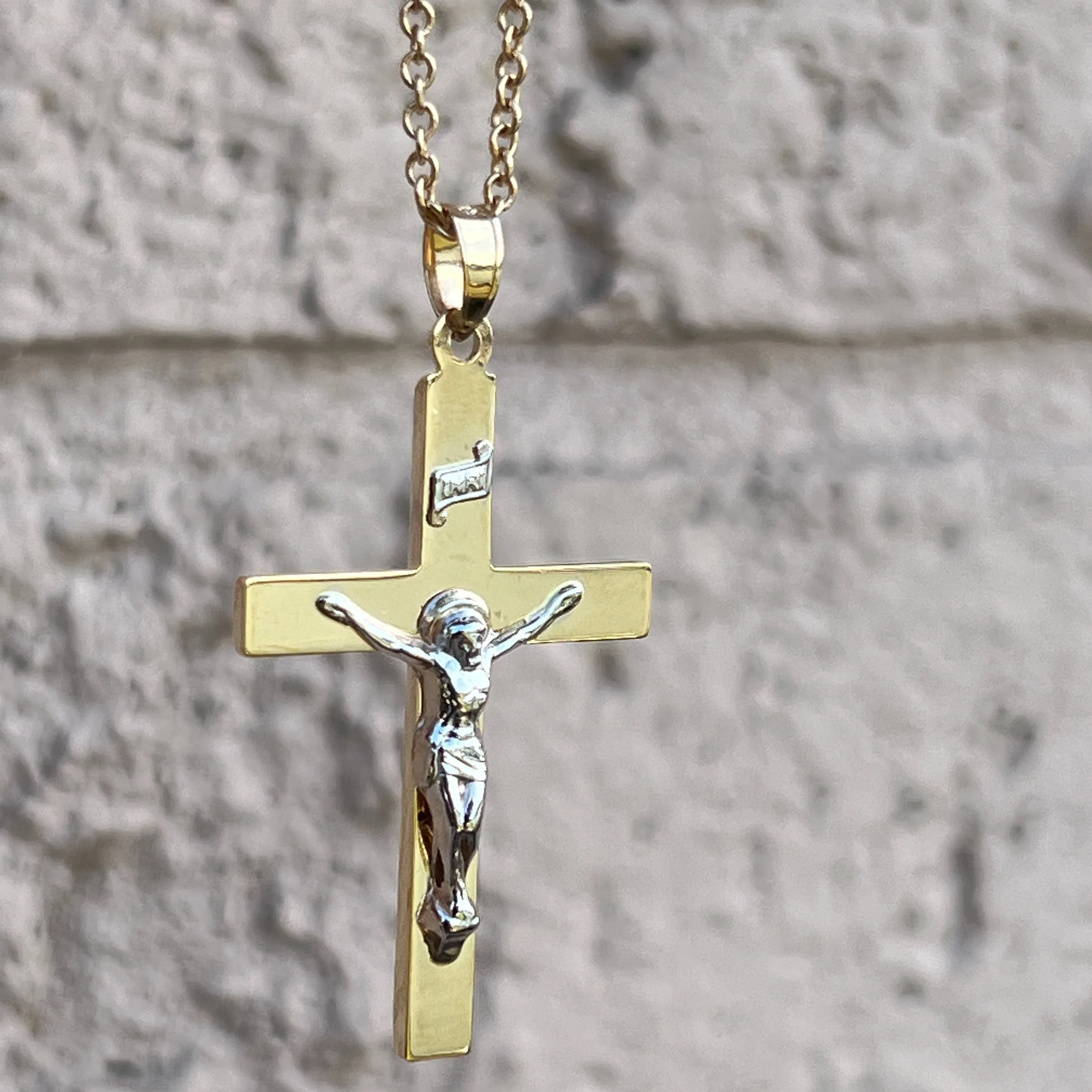 14K GOLD PLAIN INRI CRUCIFIX PENDANT