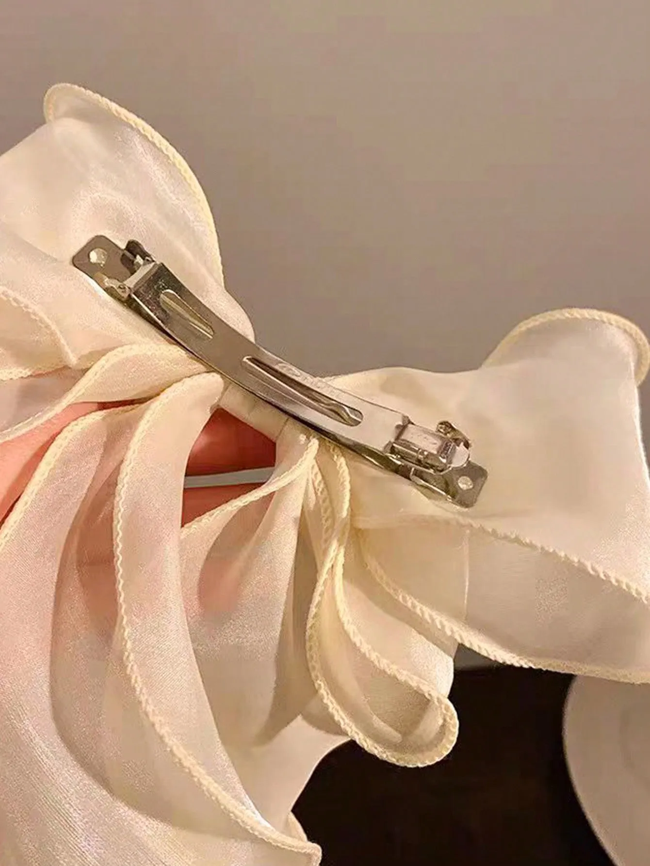1pc Beige Mesh Ribbon Bow With Curly Tails Spring- FD ⚡
