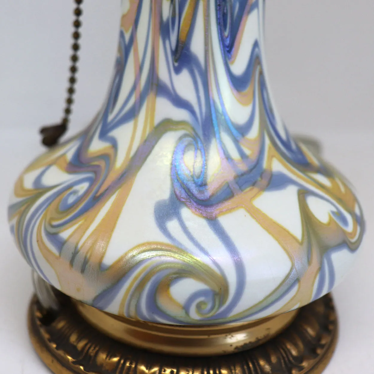 American Quezal Bronze Mounted Glass King Tut One-Light Table Lamp