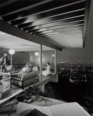 Case Study House #22 (two girls) (12 ⅛ x 15 ⅛ inch)