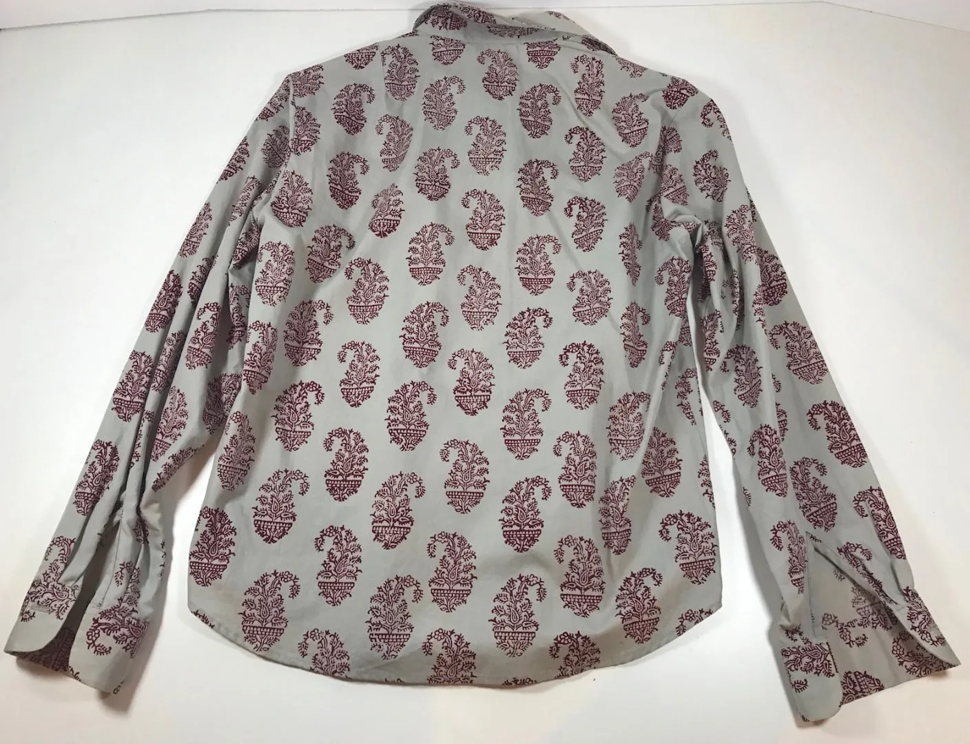 DRIES VAN NOTEN Gray Button Down w/ Paisley Print Size 36