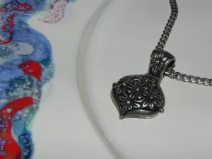 Estate Sterling Pendant, Floral Decorative Elegant