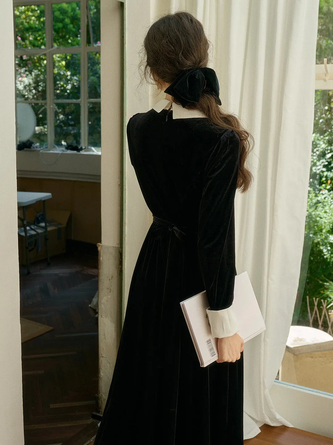 【Final Sale】Esperanza Doll Neck Collision Bow Velvet Long Dresses