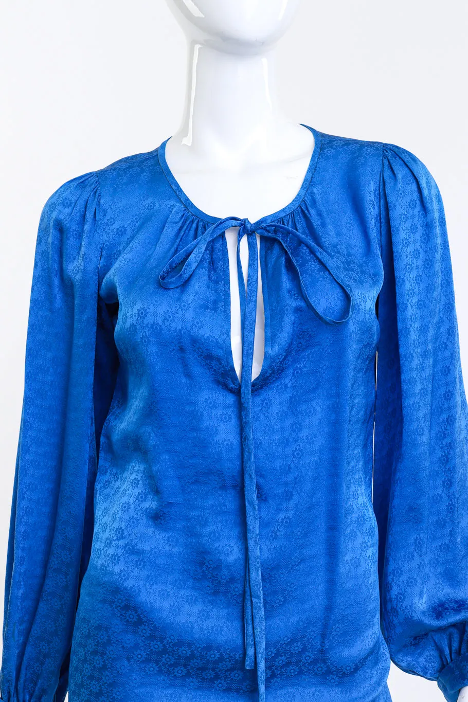 Floral Jacquard Keyhole Blouse