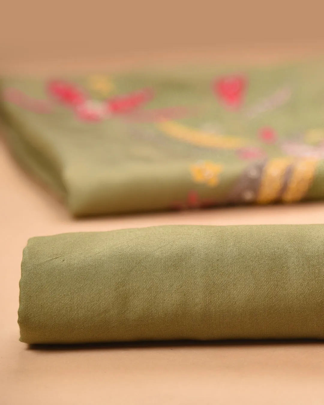 Green Crushed Organza Embroidered Unstitched Suit Fabric Set With Organza Dupatta