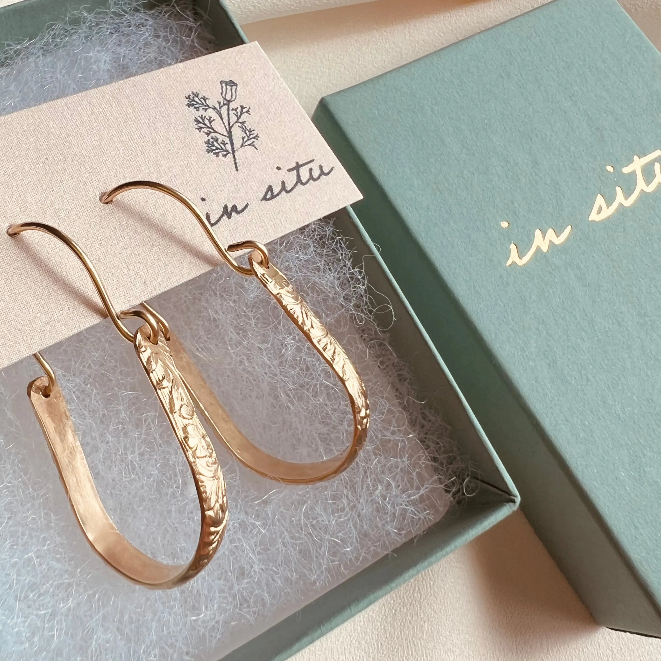 LEHUA FLORAL EARRINGS