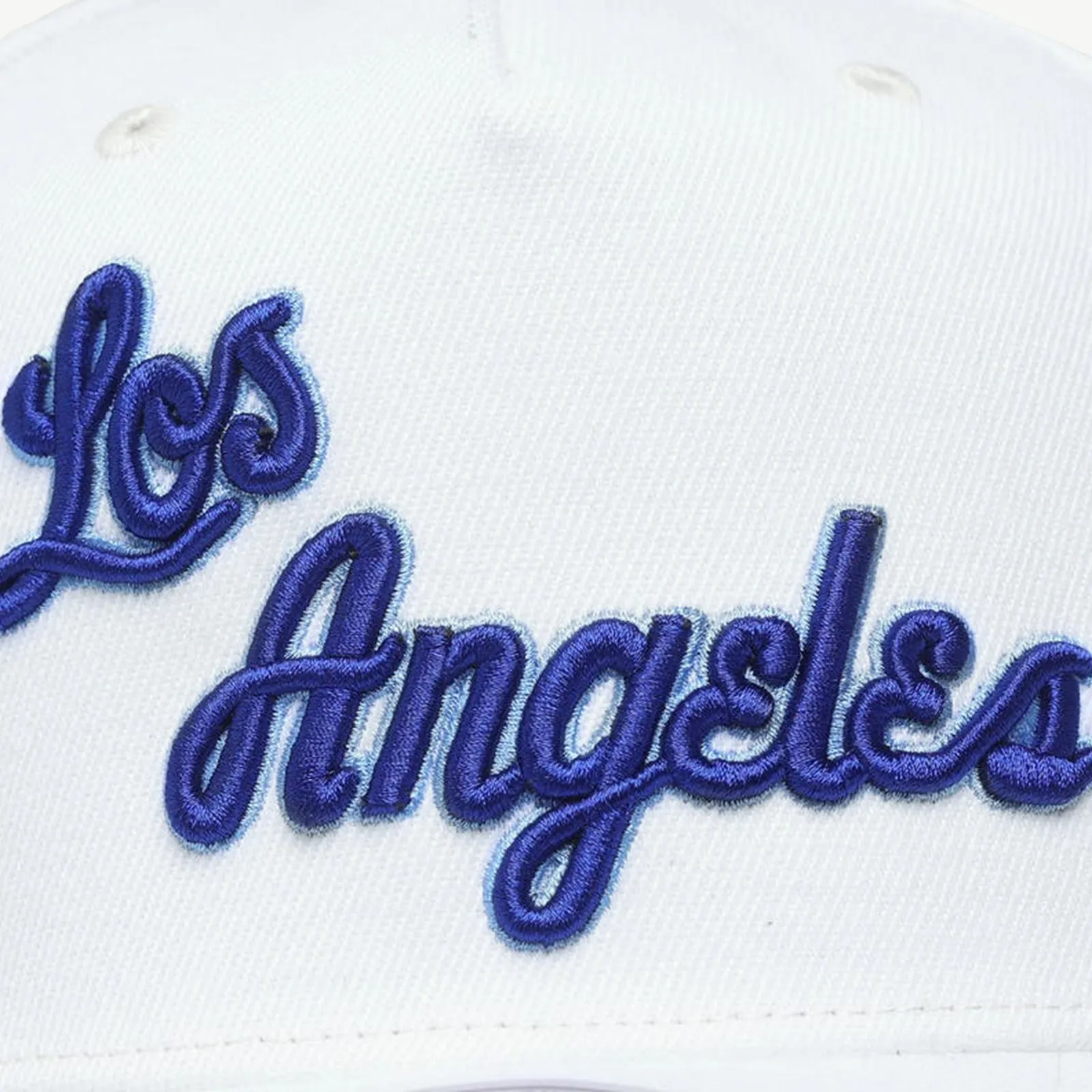 Los Angeles Lakers Script Vintage White Classic Redline Snapback