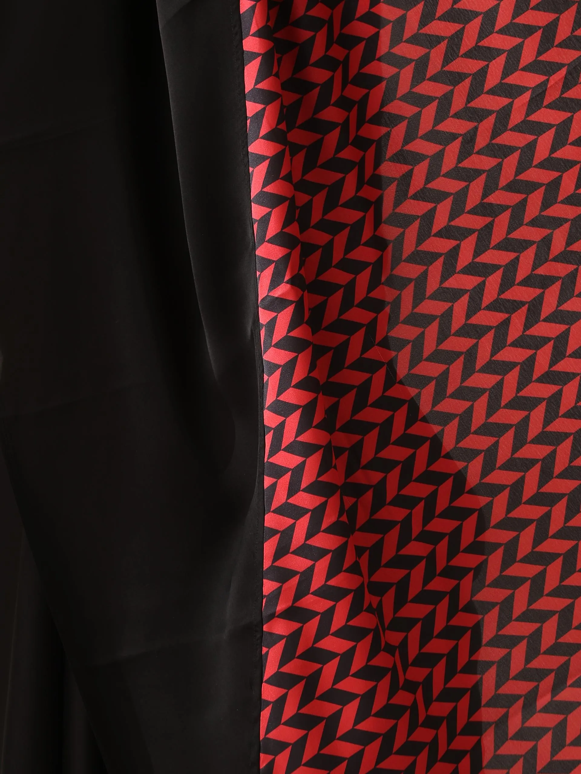 Marlboro Satin Saree with Black Blouse Fabric