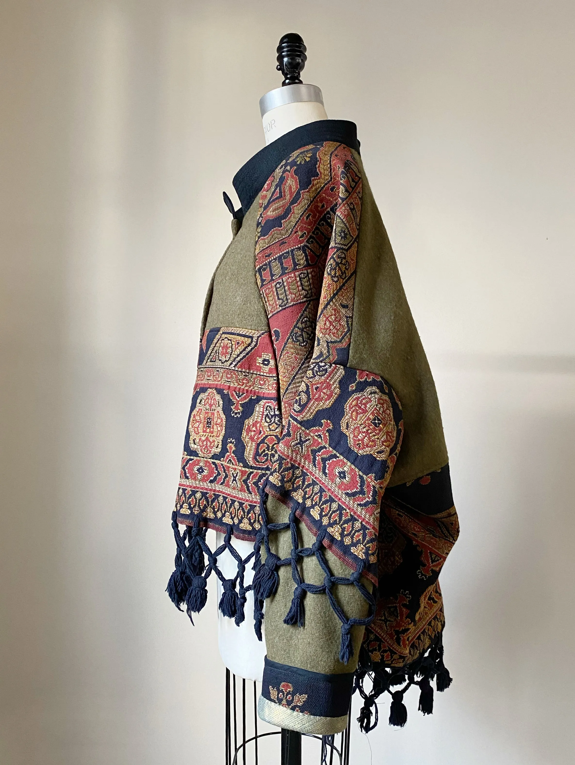 mia cocoon jacket
