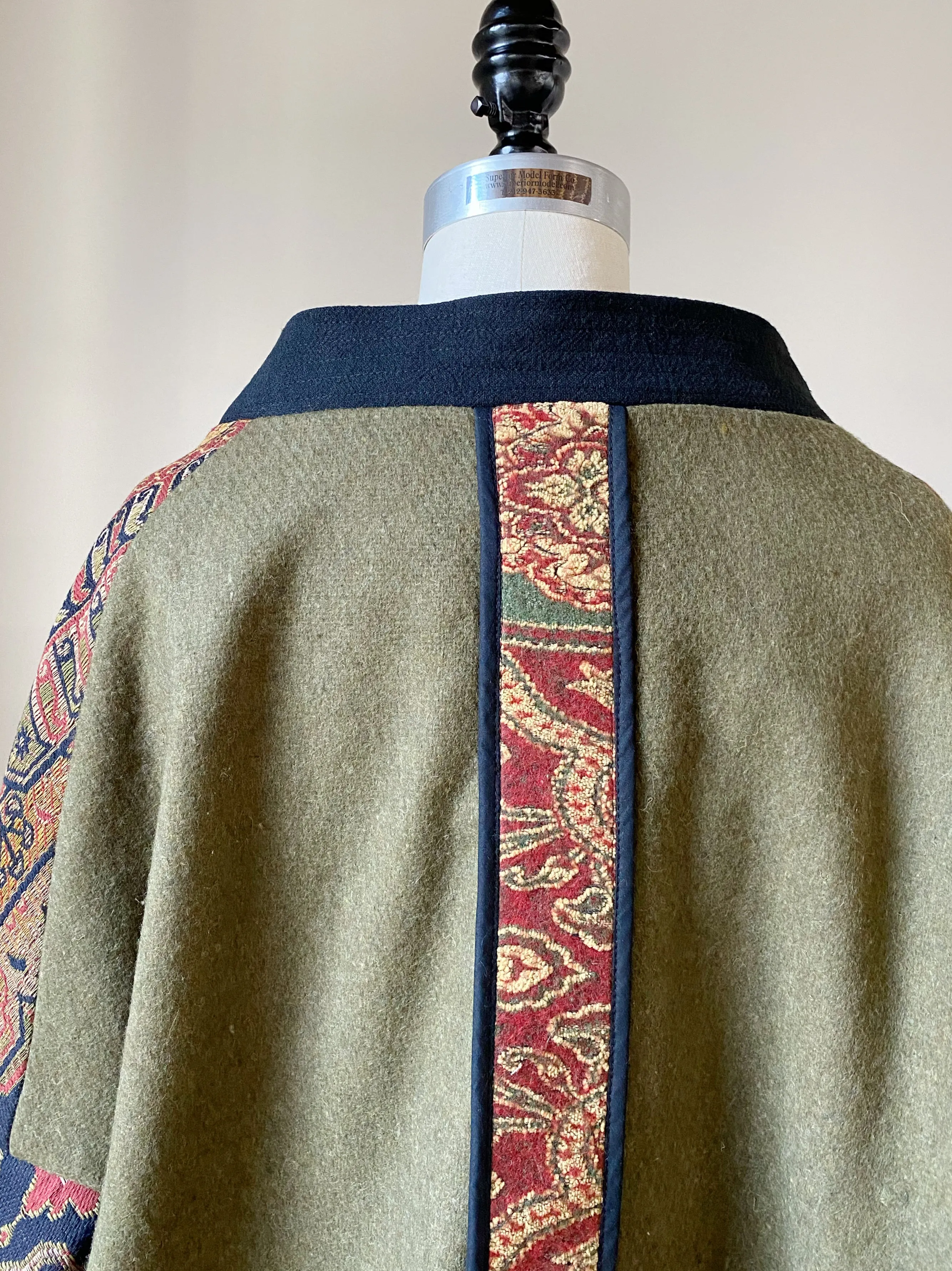 mia cocoon jacket