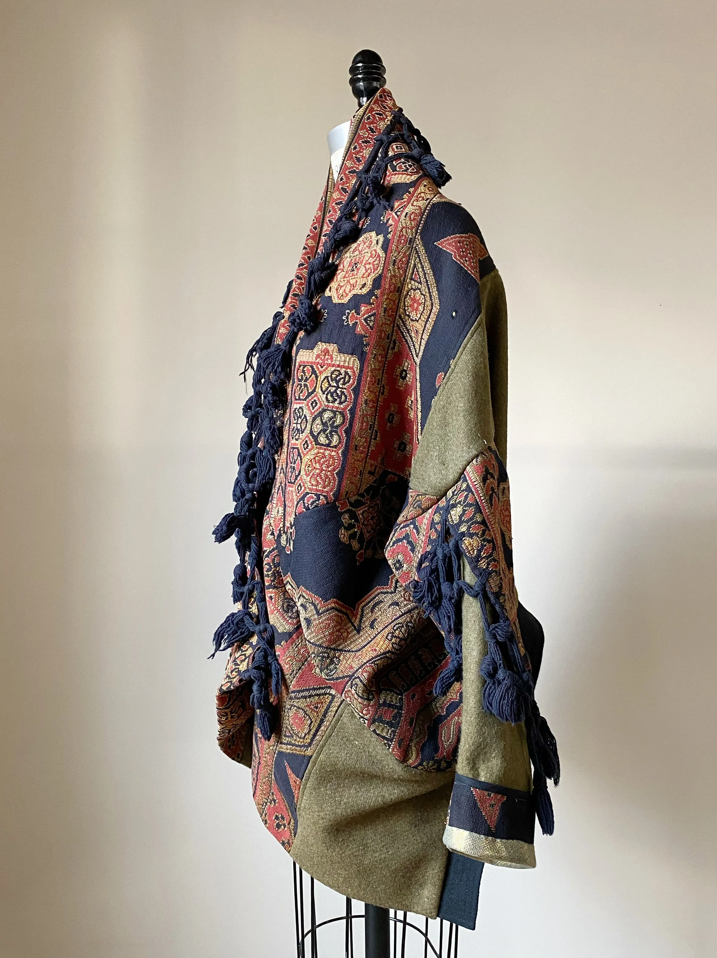 mia cocoon jacket