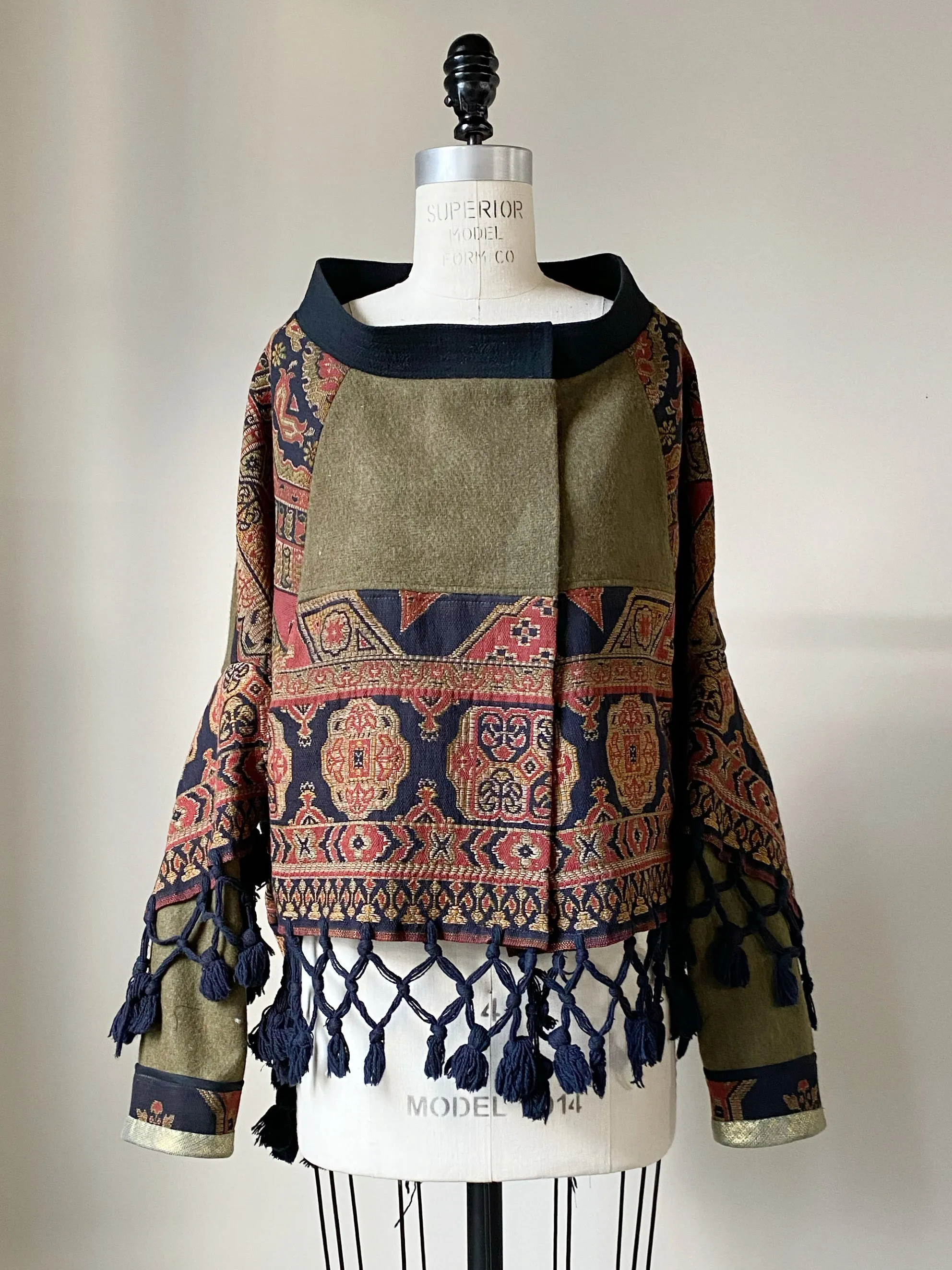 mia cocoon jacket
