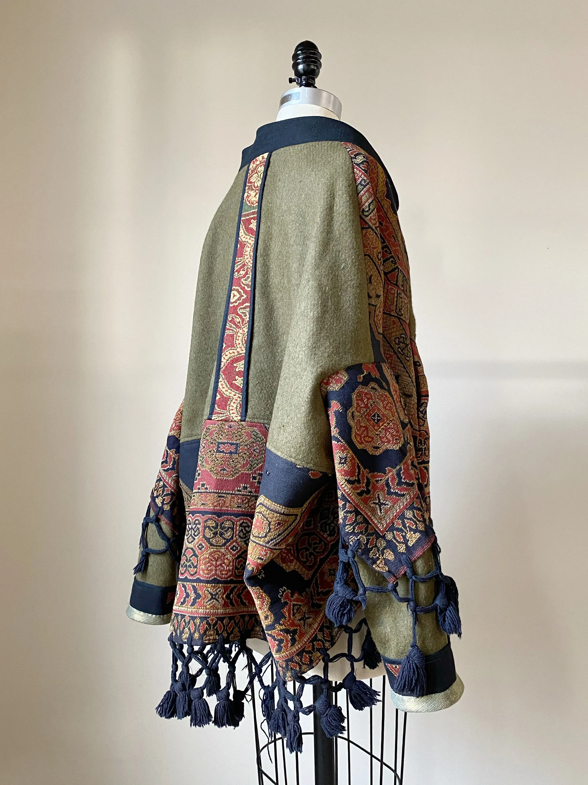 mia cocoon jacket