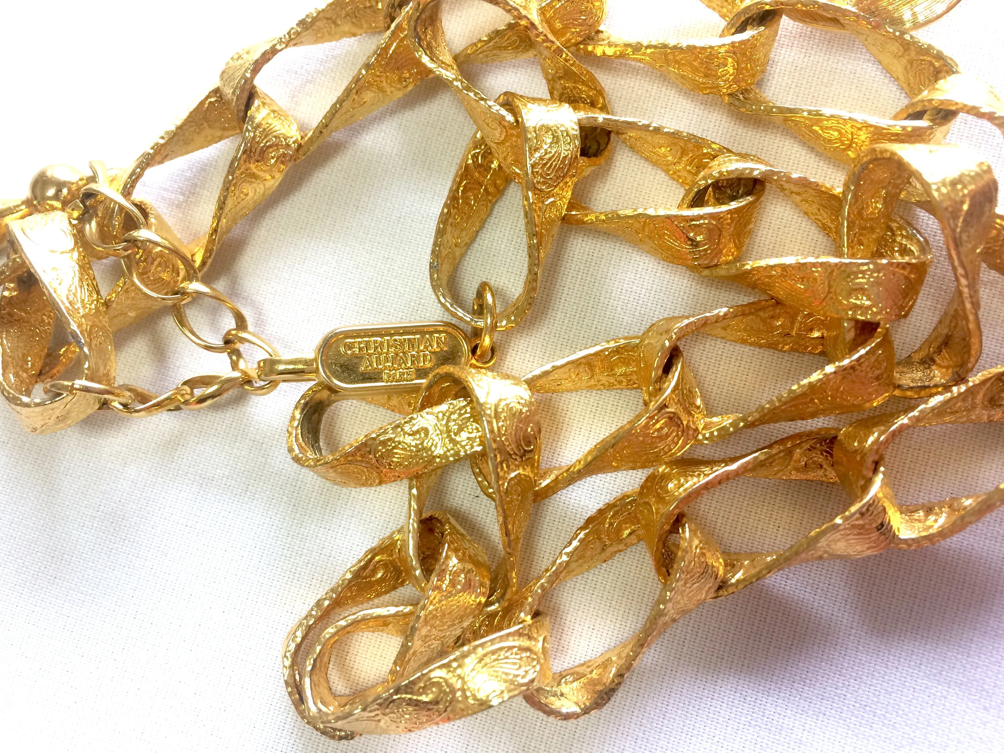 MINT. Vintage Christian Aujard rare golden paisley engraved chain necklace and round earring set. Gorgeous jewelry gift from Paris. 060620r2