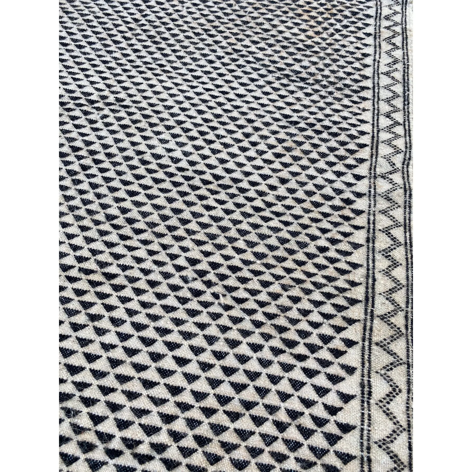 No. 487 | 2' 7" x 4' 8"