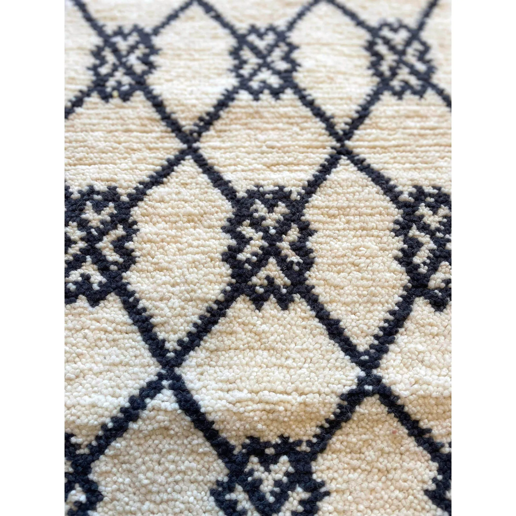 No. 752 | 1' 7" x 3' 3"