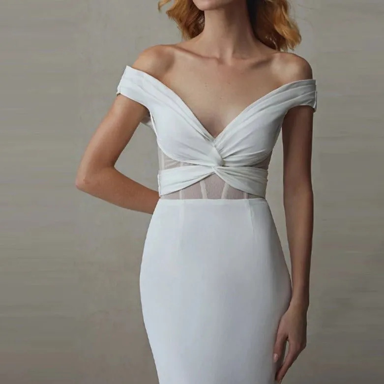 Off shoulder vintage white plain satin open-back small trailing wedding dress