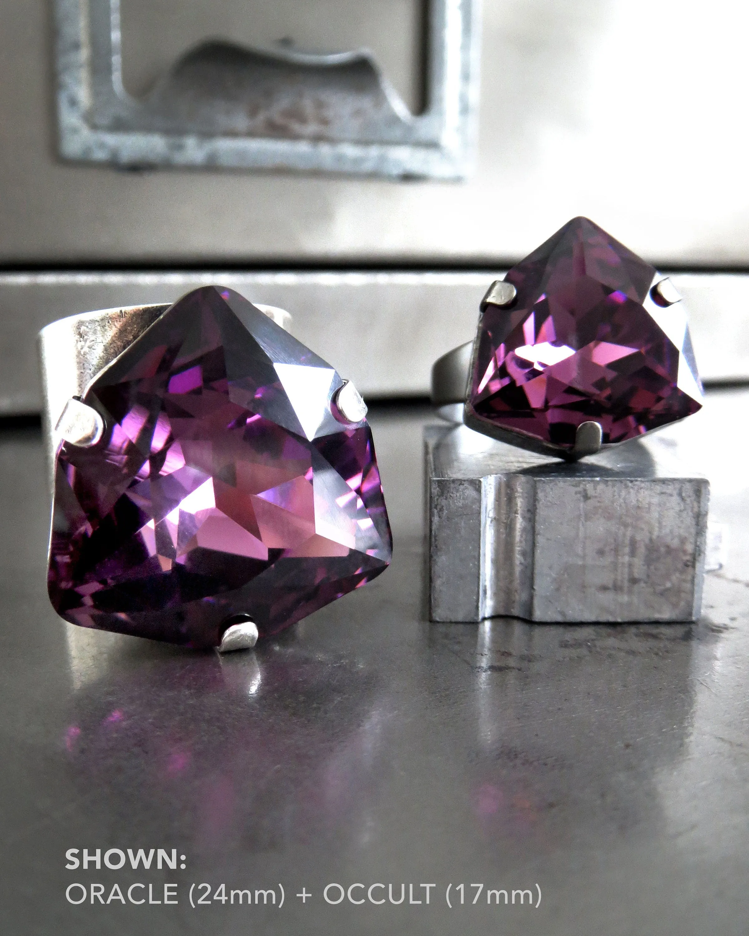 ORACLE - Large Purple Crystal Ring w Rare Trilliant 'Amethyst' Crystal