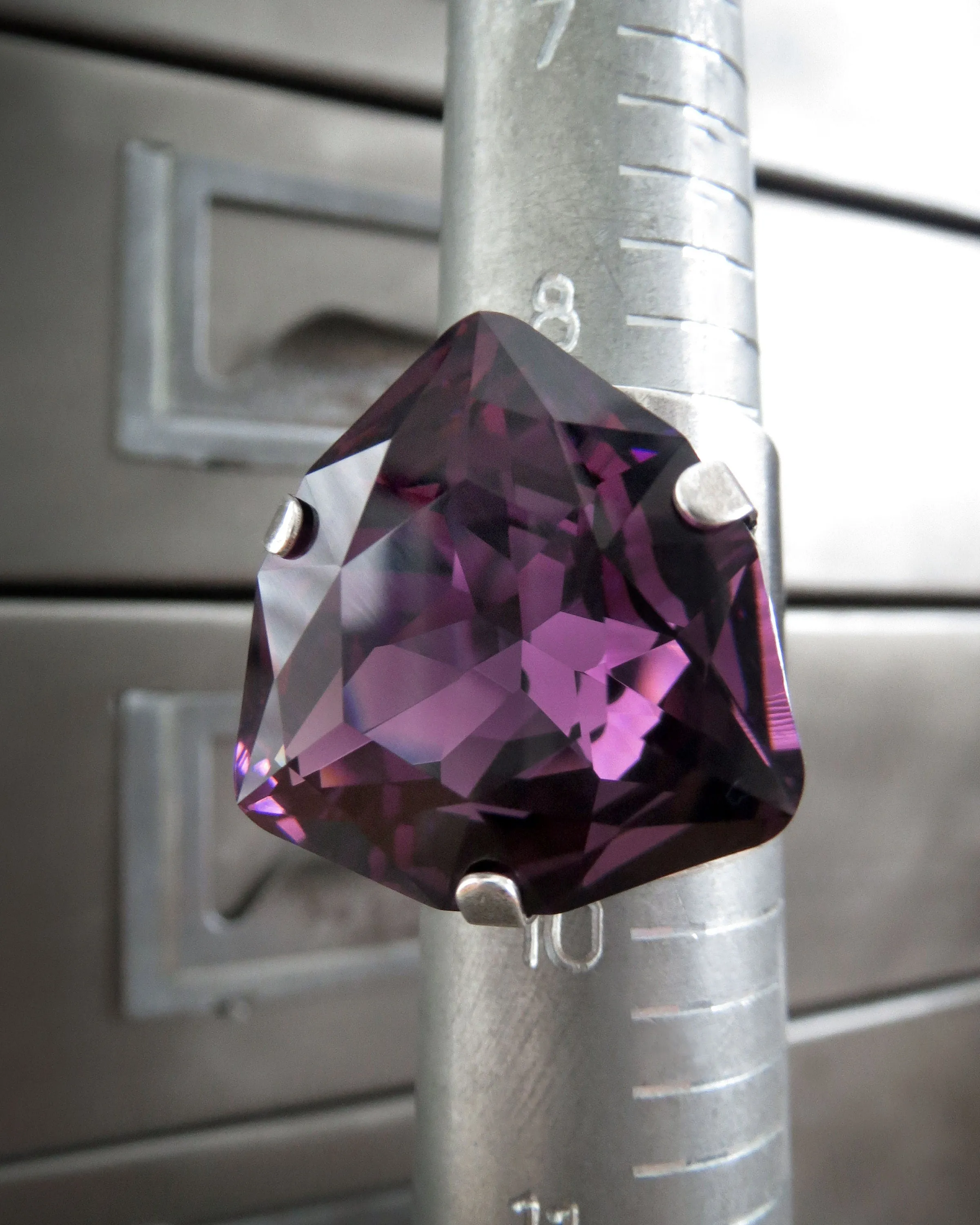 ORACLE - Large Purple Crystal Ring w Rare Trilliant 'Amethyst' Crystal