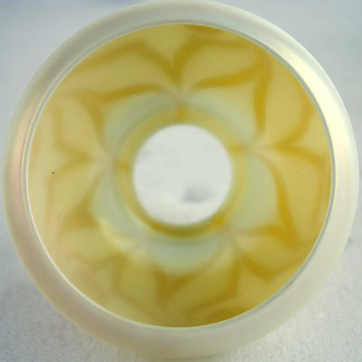 Pair of American Quezal Art Nouveau Glass Hooked Feather Lamp Shades