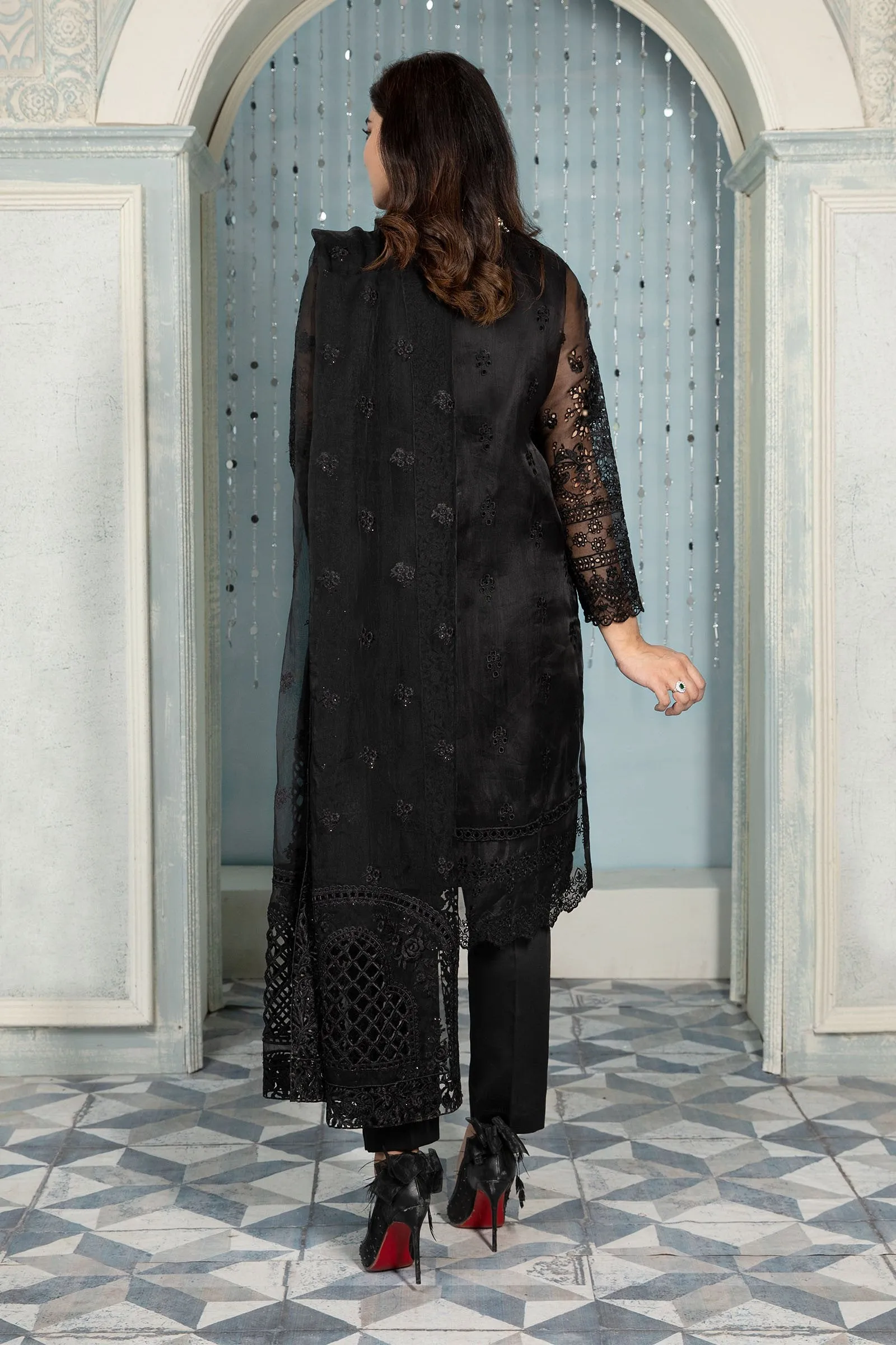 Pakistani Dress in Black Salwar Kameez Dupatta Style