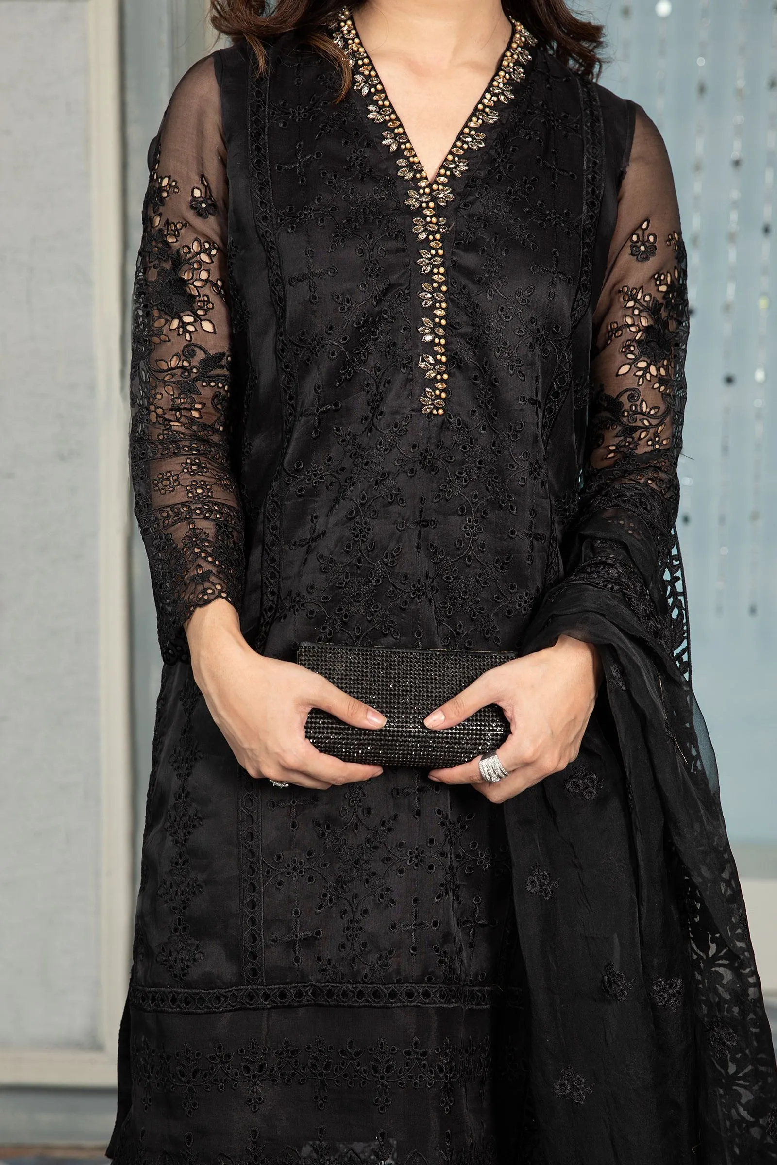 Pakistani Dress in Black Salwar Kameez Dupatta Style