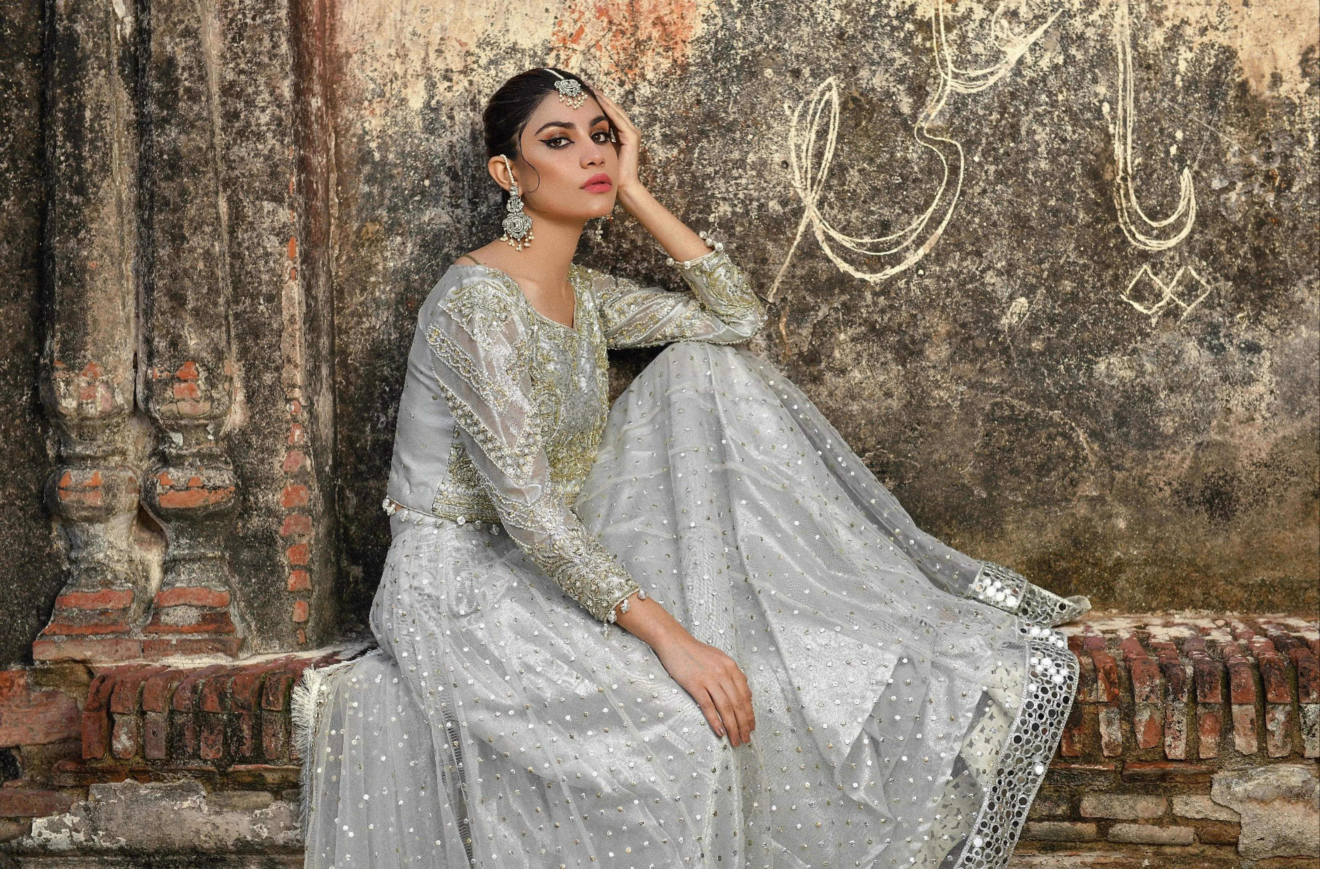 Pakistani Royal Wedding Choli Lehenga Dress #BS721