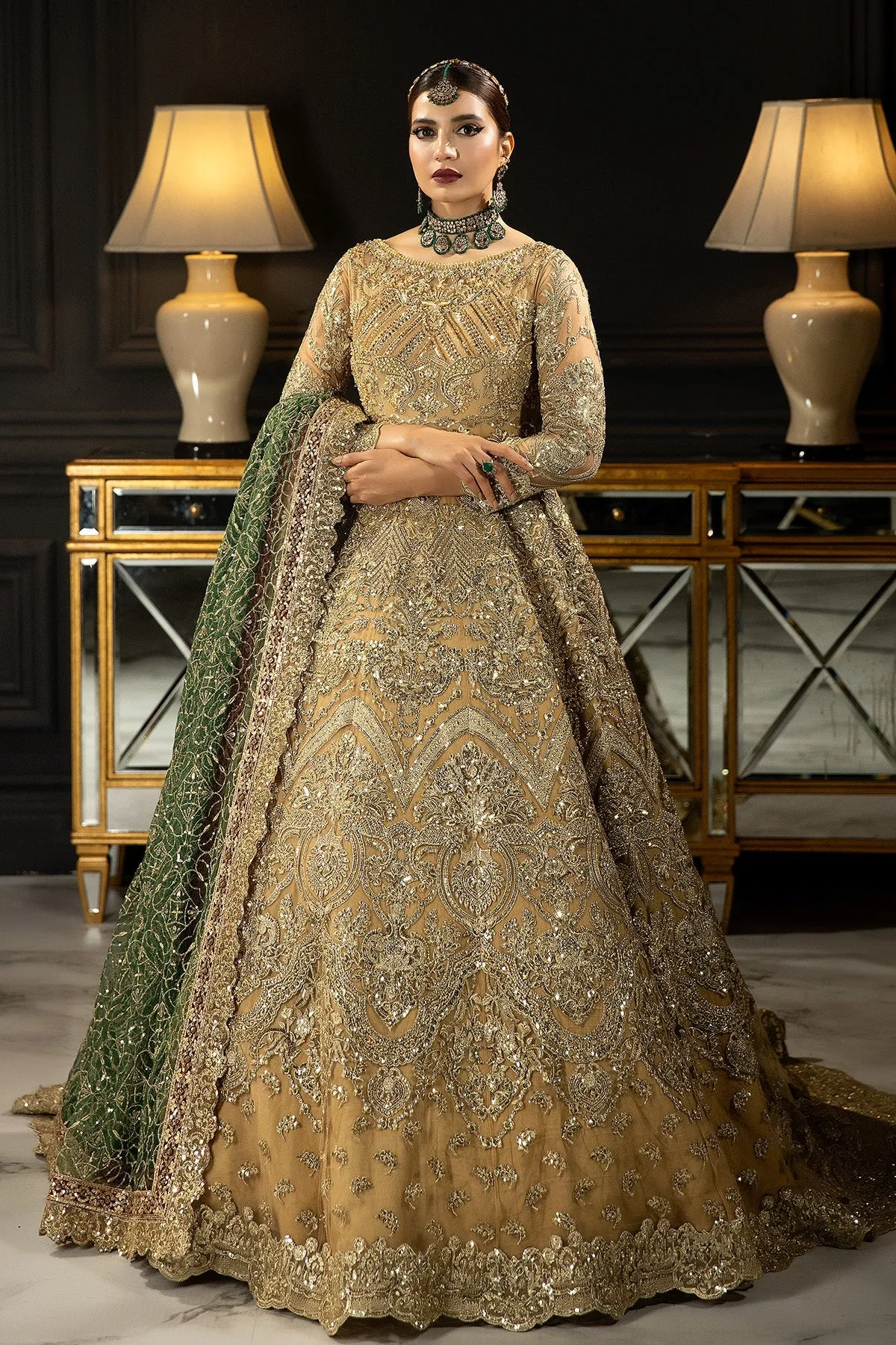 Pakistani Wedding Dress in Bridal Gown Dupatta Style