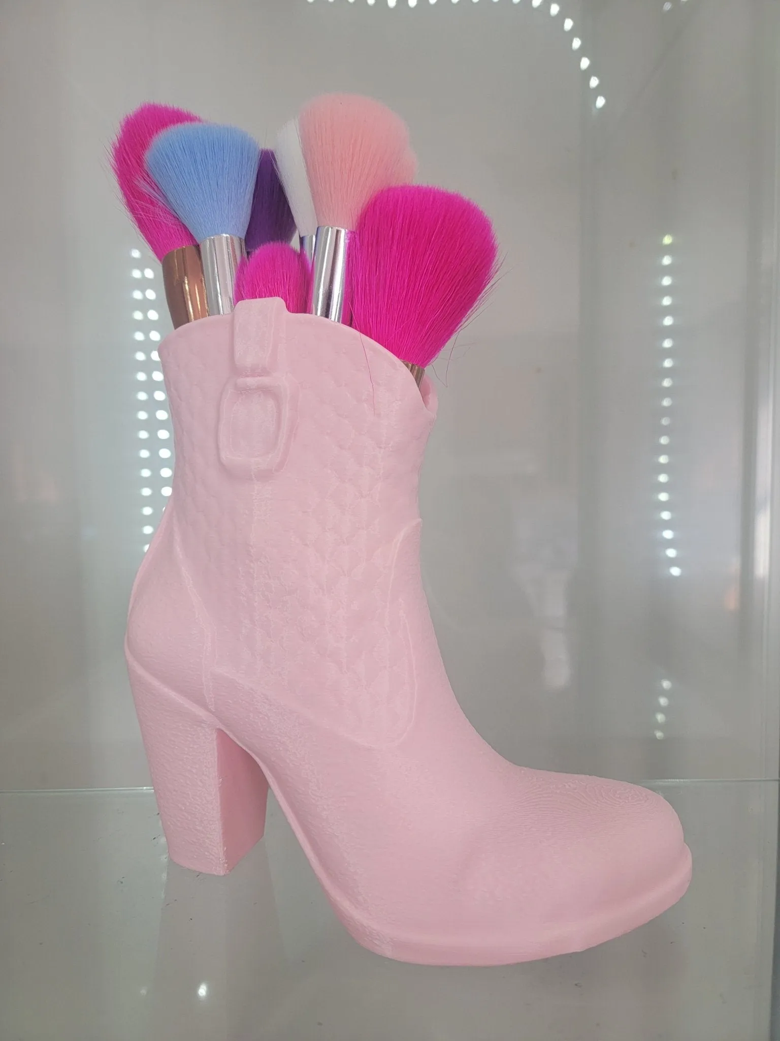 Pink Boot Makeup Brush Holder - Glamorous 3D-Printed Vanity Organizer