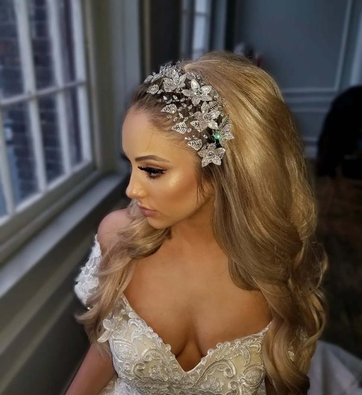 "MIA" Bridal Comb