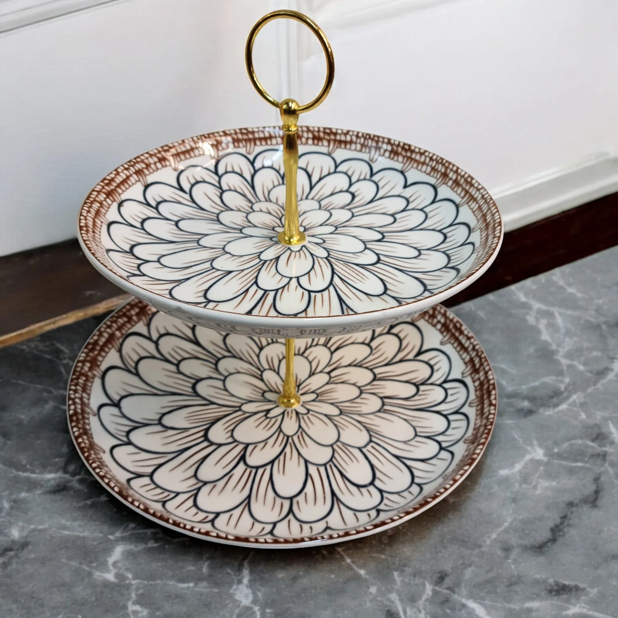 Scallop Series 2-Tier Tray