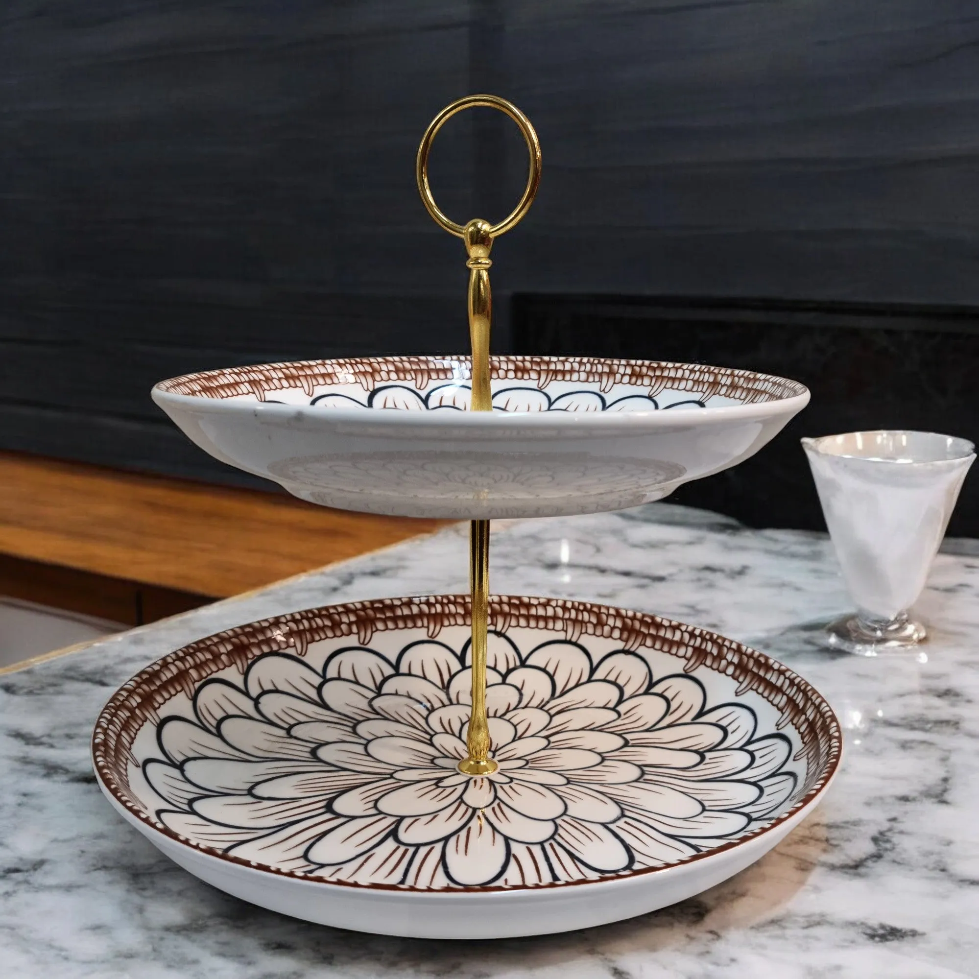 Scallop Series 2-Tier Tray