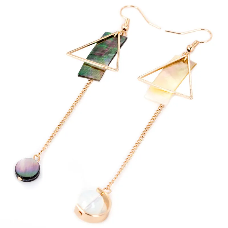 Simple and Sweet Temperament Natural Color Shell Earrings Asymmetric Geometry Minimalist Design Earrings Jewelry Female