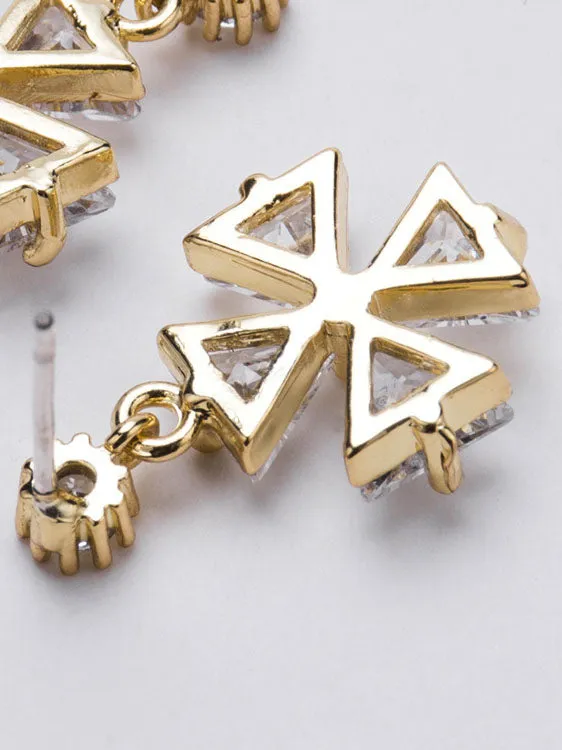 Simple Small Fresh Silver Earrings Female High-end Wild Asymmetric Zircon Four-leaf Clover Earrings