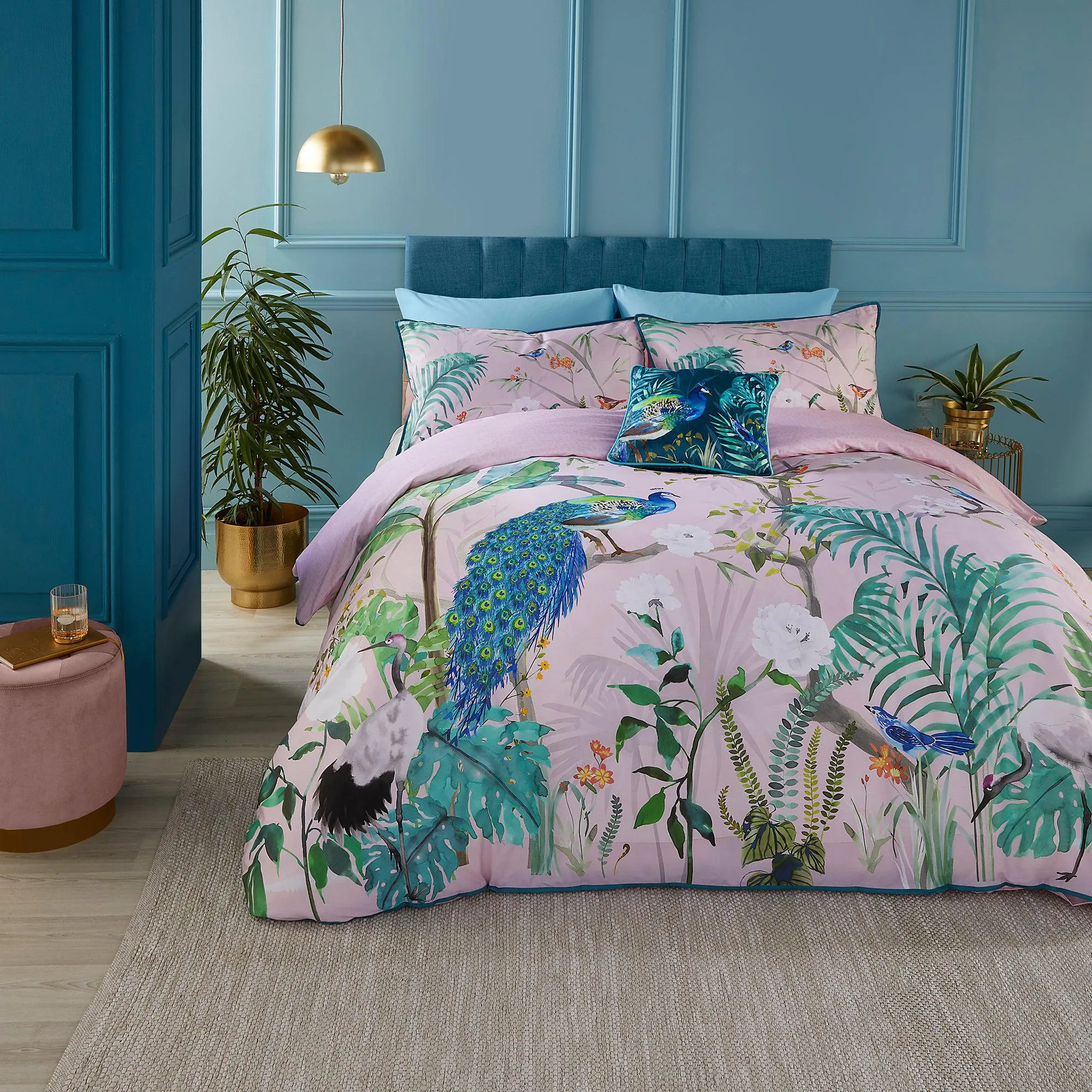 Soiree Peacock Jungle Duvet Cover Set - Pink
