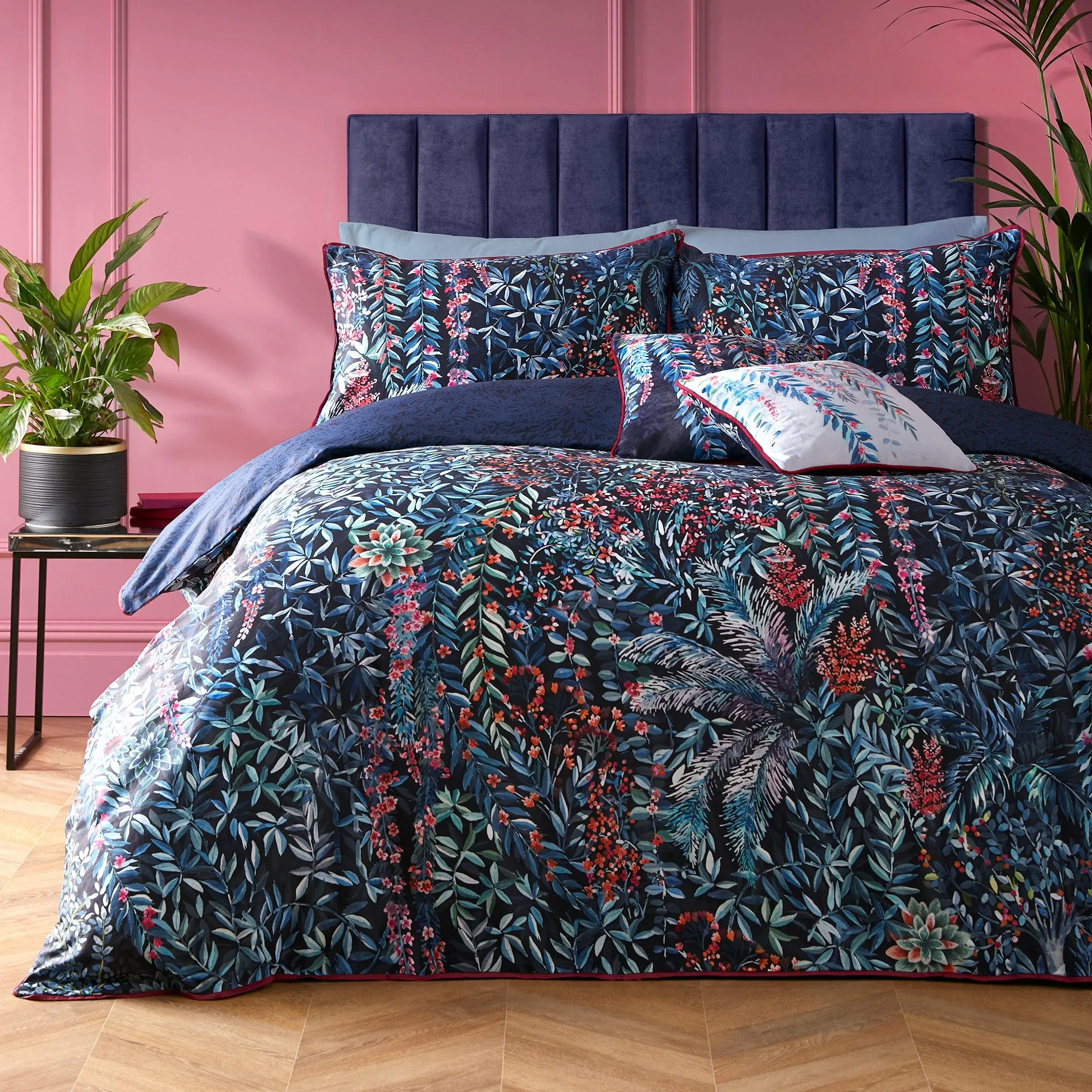 Soiree Tessa Cushion - Navy