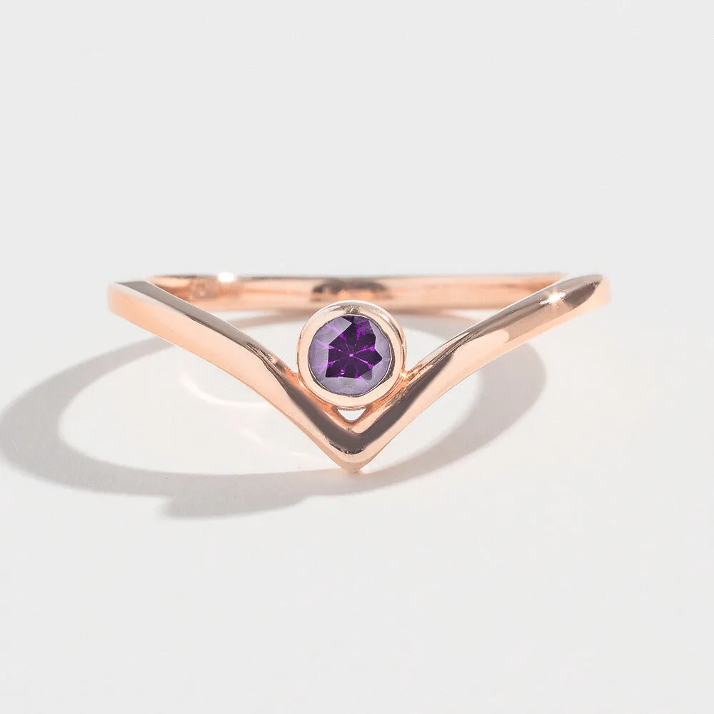 SOLITAIRE CHEVRON RING | 14K GOLD | AMETHYST