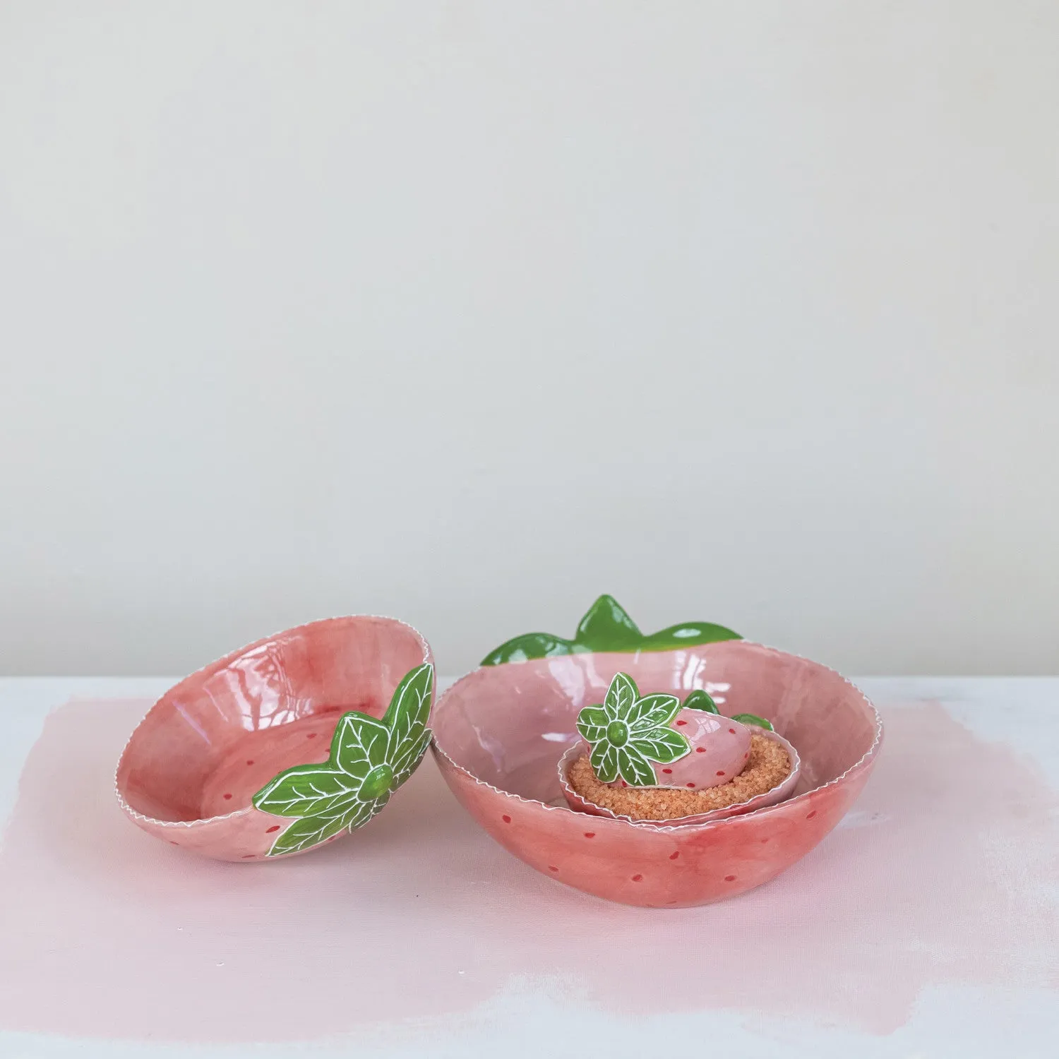 Strawberry Fields Nesting Bowls