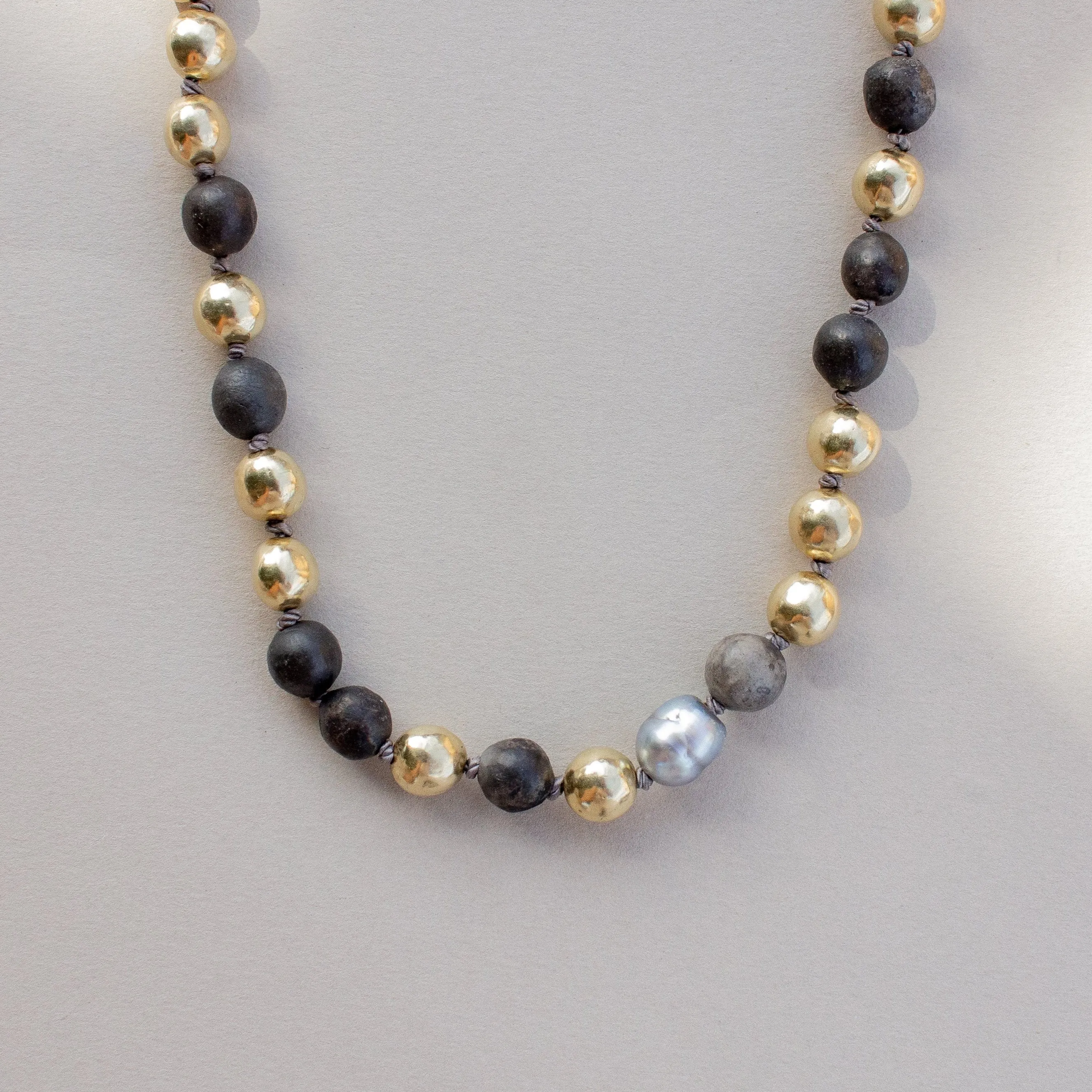 Tahitian Rakú Necklace