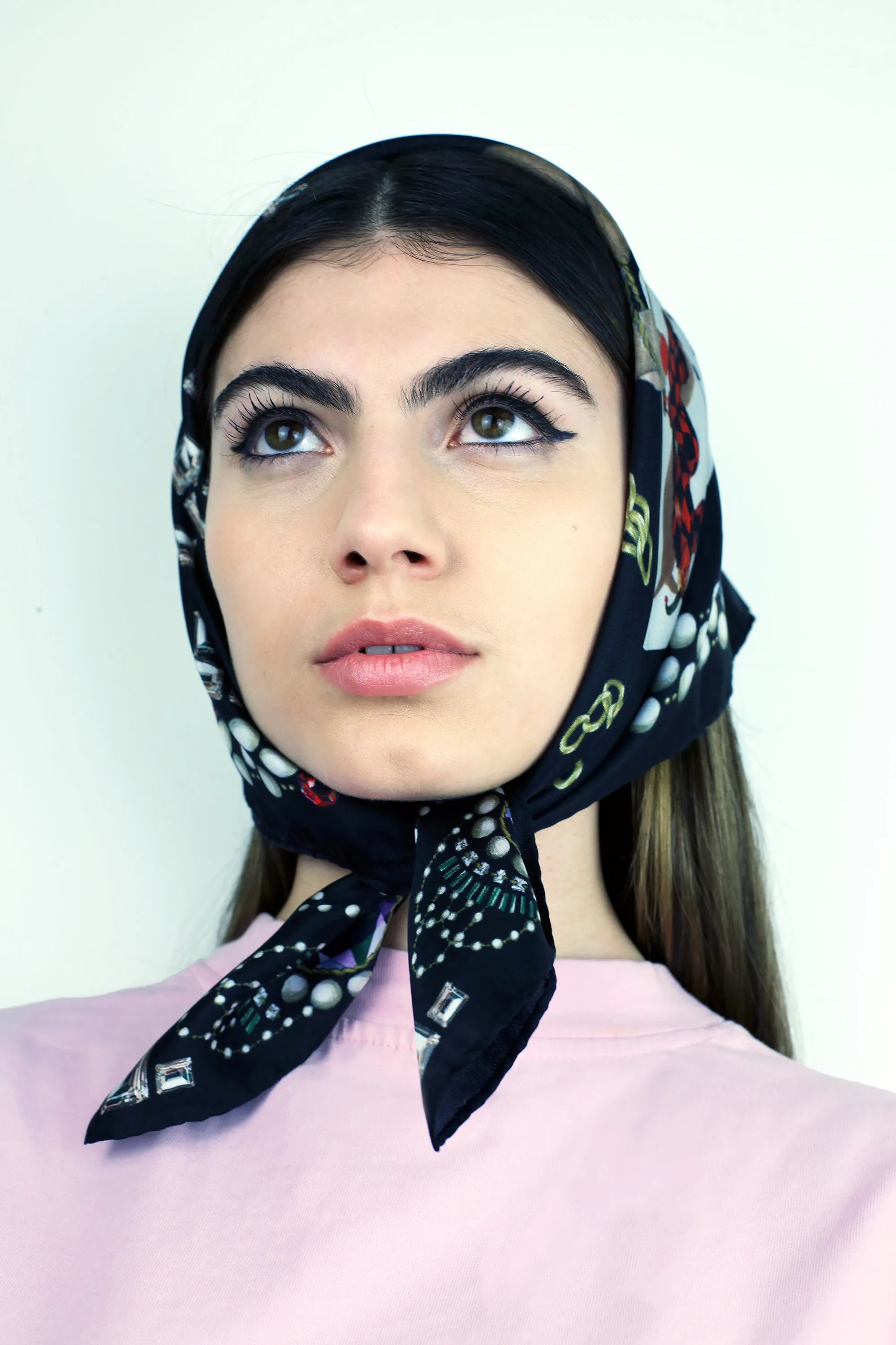 Très Brillante Black Silk Print Scarf
