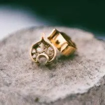 TUSENOGÉN SMALL EARRINGS