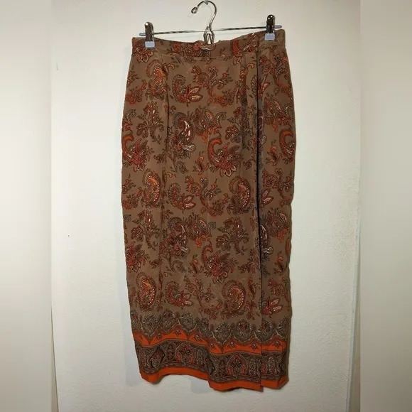 Vintage 100% silk midi paisley skirt