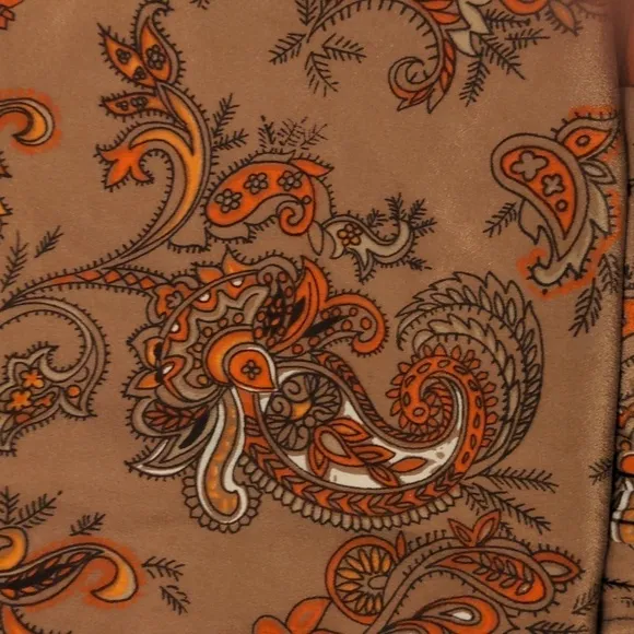 Vintage 100% silk midi paisley skirt