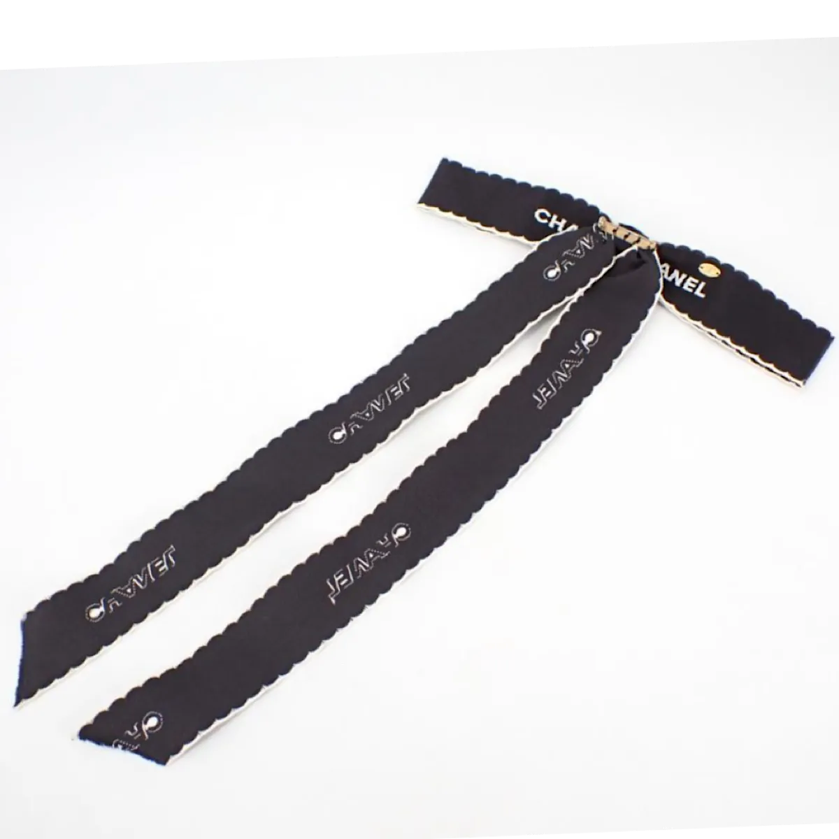 Vintage CHANEL black and white bow brooch in satin ribbon, bow. Made in France. Hat, scarf, jacket. Great gift. 061105ac1