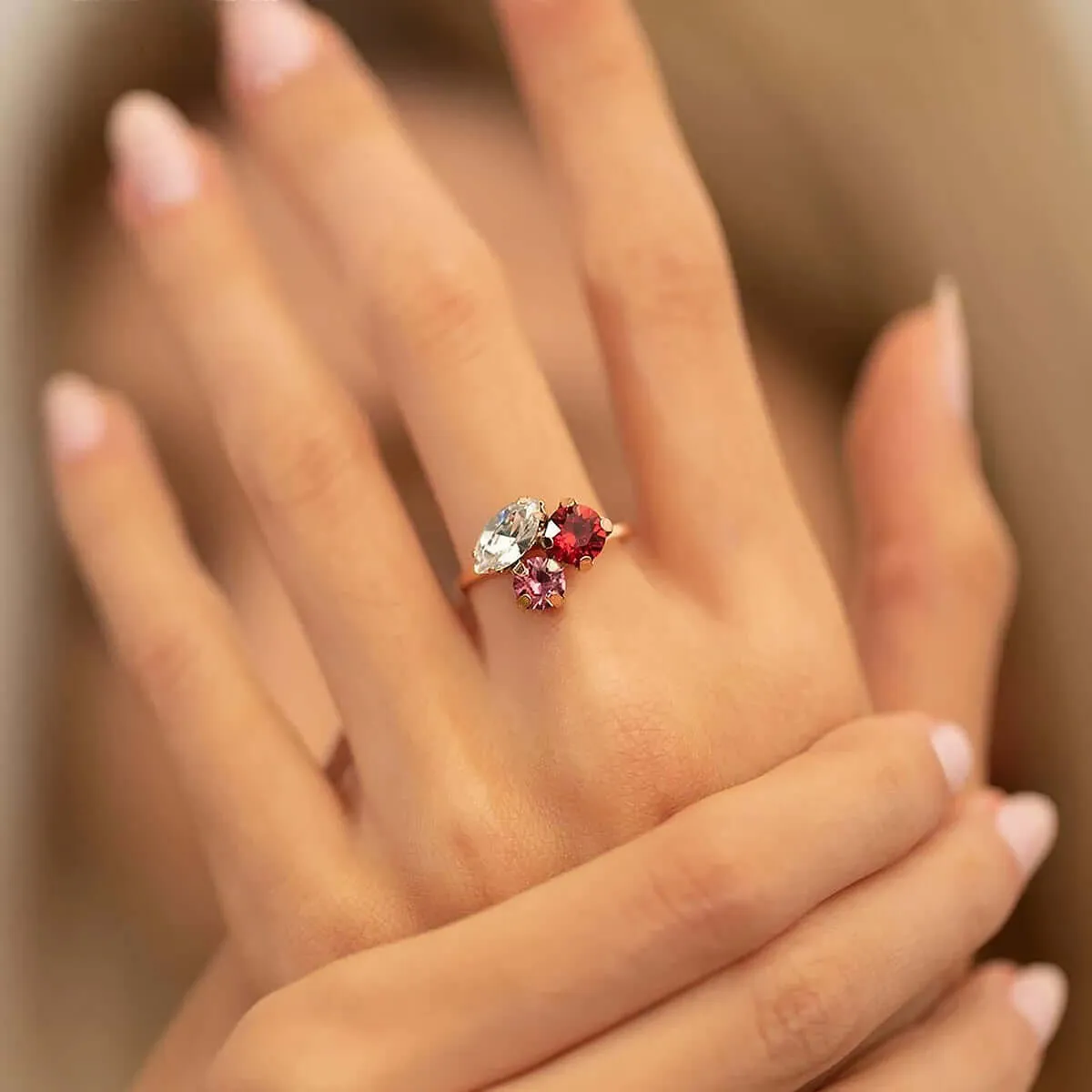 Vintage Design Slim Band Ring with Zircon Crystals