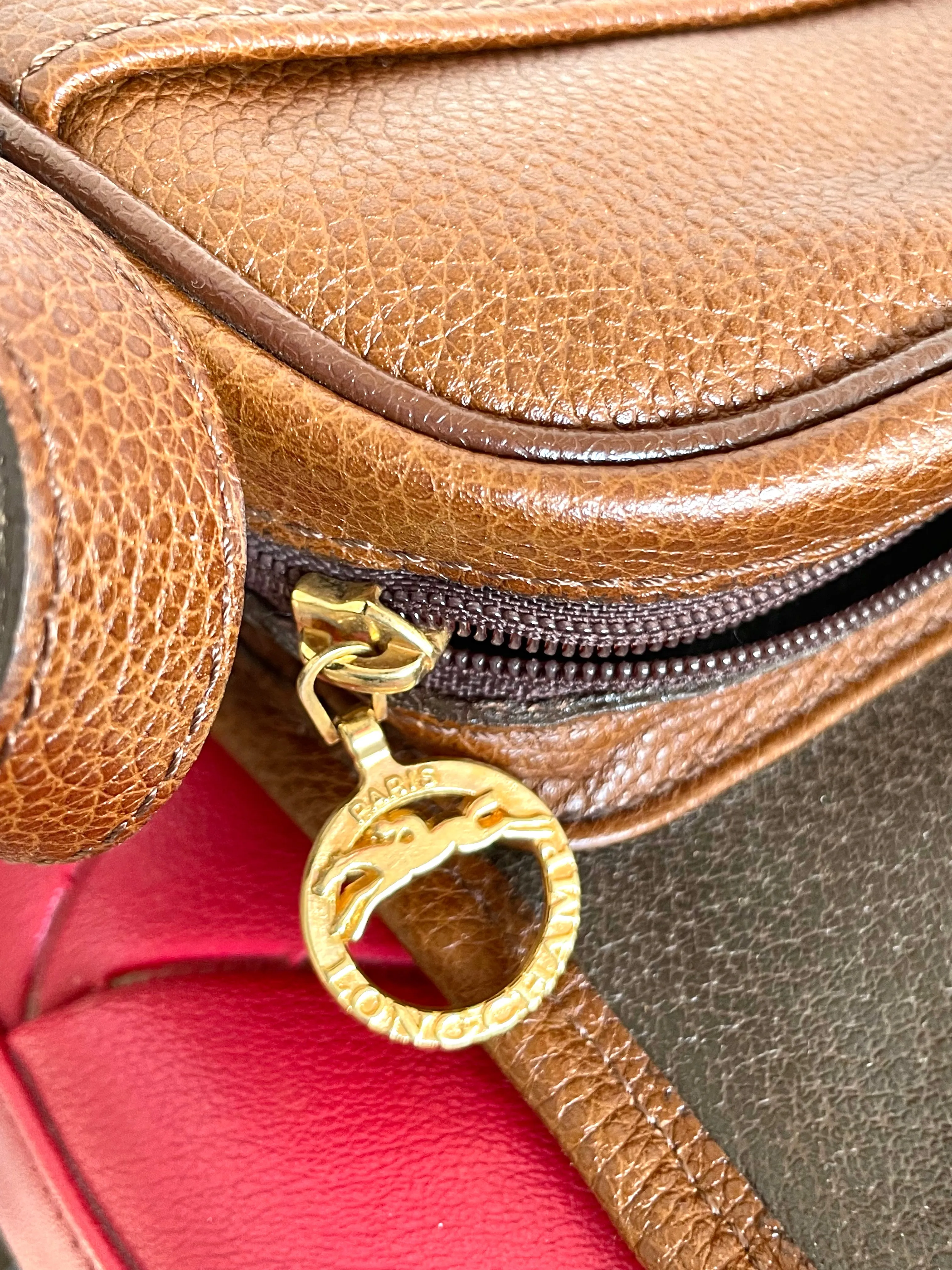 Vintage Etro classic wine paisley handbag, mini tote bag. Perfect daily use bag.  050120an3