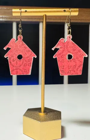 Vintage Farmhouse Birdhouse