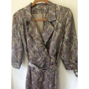 Vintage WRAP-STYLE PAISLEY Robe  loungewear coatdress lined cuffed sleeves silky